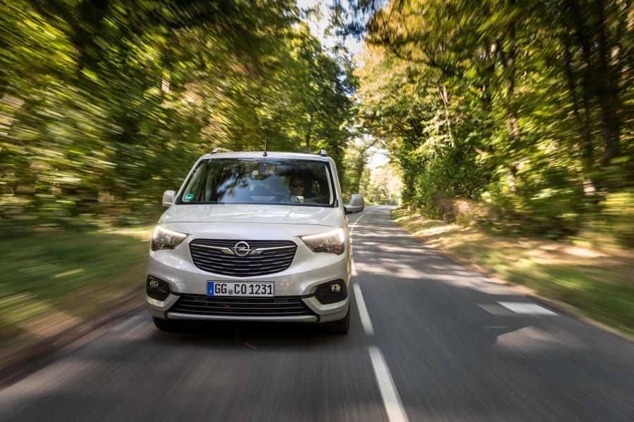  Opel Combo Life XL Turbo D 2018 года  (фото 7 из 30)